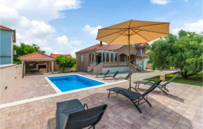 Gorgeous Home In Sikovo